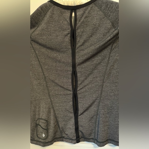 Lululemon long sleeved top, size 12 - Picture 2 of 4